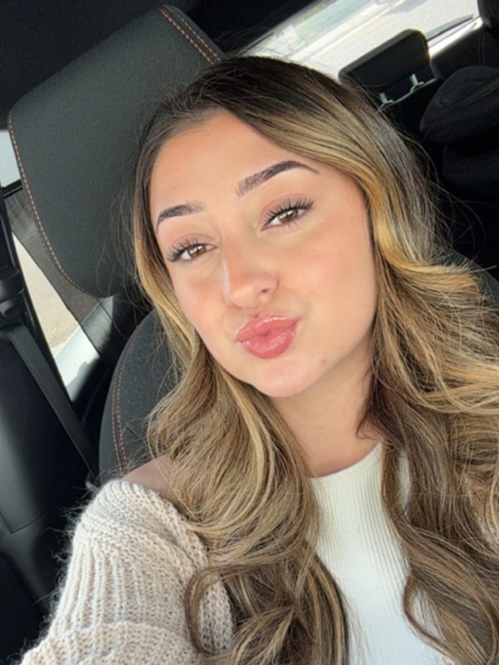 Dominique, Hair Artist at Headlines West Salon in Pueblo, CO